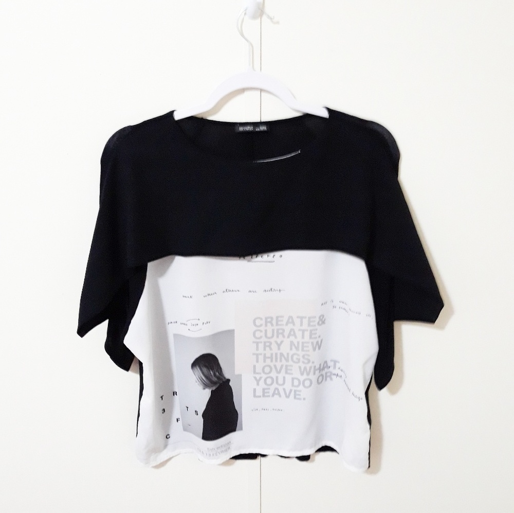 {Zara} W/B collection graphic top A10